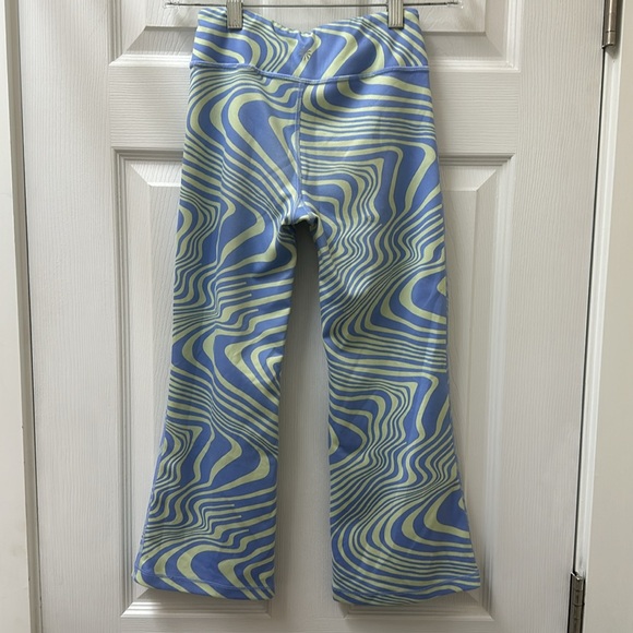 Athleta Girl Chit Chat Kick Flare Capri - Picture 9 of 13